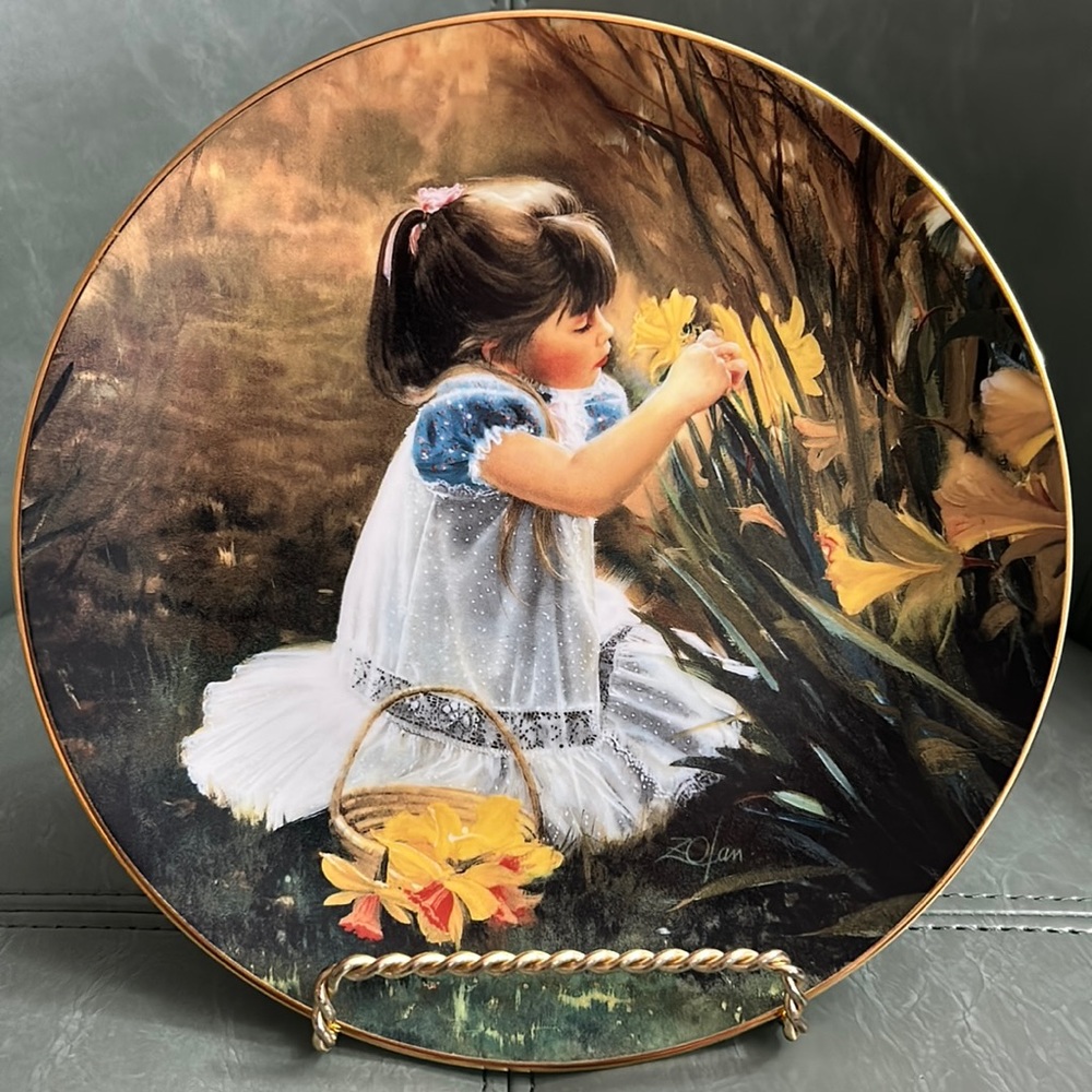 Vintage Plate The Hamilton Collection Flowers for Mother 1993 by Donald Zolan